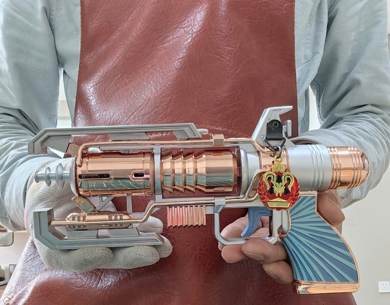 Apex Legends Metal Wingman Death Ray Life Size Replica